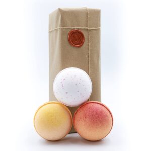 Want to add that tropical feeling to your evening? Try our Coconut, Tropical Fruit and Pineapple & Mango Bath Bomb Set to fulfil your tropical island fantasy.