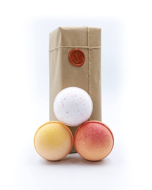 Want to add that tropical feeling to your evening? Try our Coconut, Tropical Fruit and Pineapple & Mango Bath Bomb Set to fulfil your tropical island fantasy.